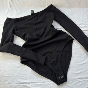 Forever21 Women's Black Off Shoulder Bodysuit Size S